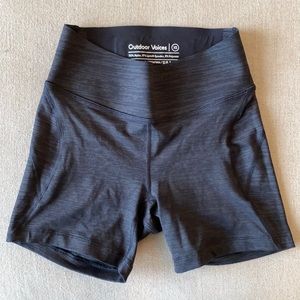 Outdoor Voices Move Free 3.5" Short